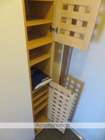 ロイヤルクイーンズパーク関目の内装写真
