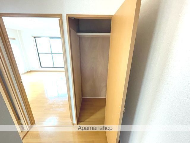 PRIMERA Eの内装写真