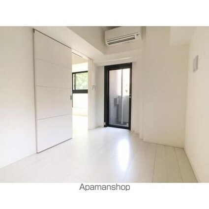 ＧＲＡＮＤ　ＣＯＮＣＩＥＲＧＥ　恵比寿[1DK/35.28m2]のリビング・居間