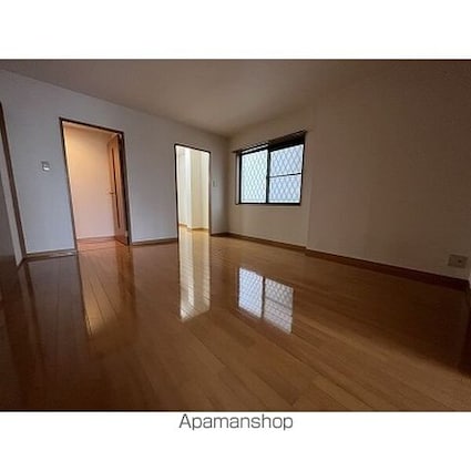 ロイヤルハイム[1LDK/56.51m2]の内装2