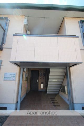 レジデンシャルプレイスA棟の玄関写真