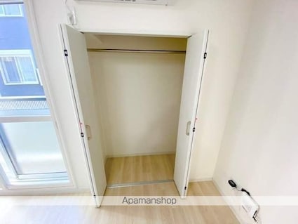 メゾン・ド・メグ大森[1LDK/32.34m2]の収納