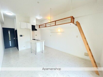 広島県広島市中区大手町３丁目[1K/30.03m2]のリビング・居間