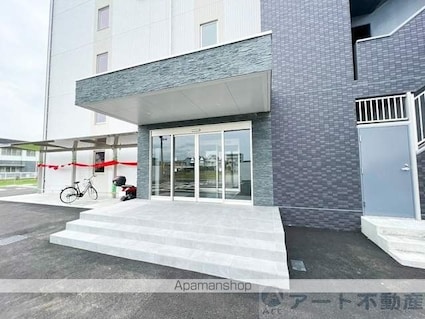 Ｖｉｌｌａ　ｌｕｃｅ[1LDK/40.4m2]のエントランス
