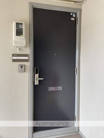 サンモール新潟の玄関写真