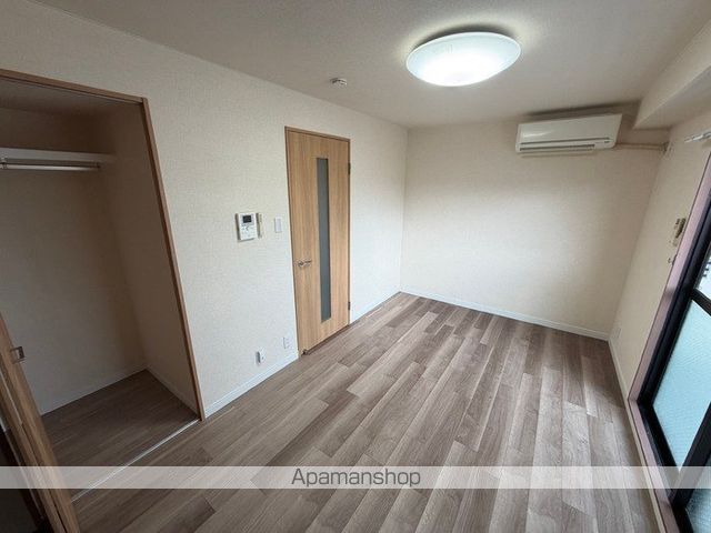 シャトー栄根IIの内装写真