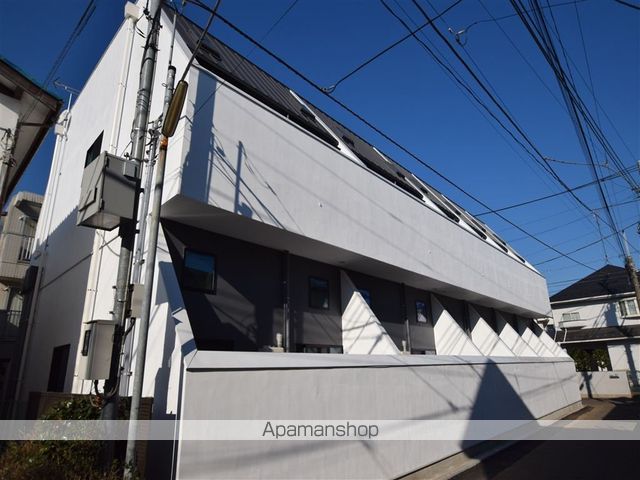 TRAYSの外観写真
