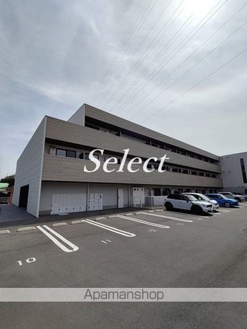 LOC’S YOKODAIの外観写真