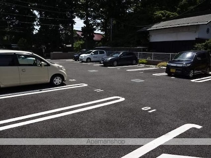 東京都立川市西砂町５丁目[2LDK/57.21m2]の駐車場