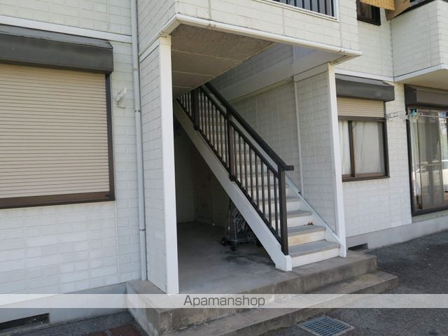 ラッキービレッジの玄関写真