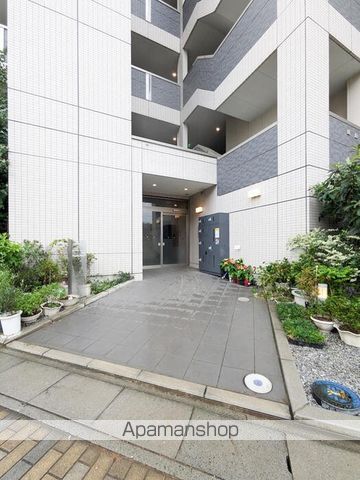第一フラワーマンション弐番館の玄関写真