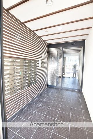 N28セントラルビルの玄関写真