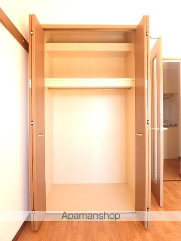GRANDIRの内装写真