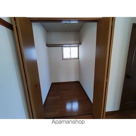桜田西三丁目1ー26一戸建ての内装写真