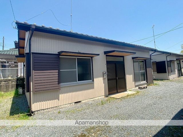 ＪＲ身延線 富士宮駅 バス乗車時間：20分 最寄りバス停で下車 徒歩7分 1階建 築44年の外観写真