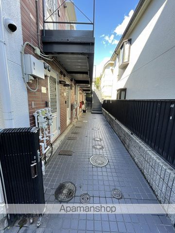 エステート五本木の玄関写真