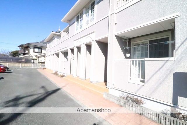 ソレアード[2LDK/58.86m2]のエントランス1