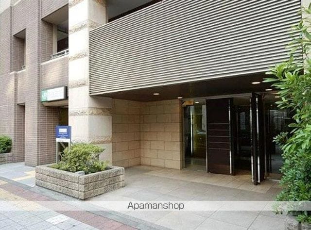 レジディア日本橋馬喰町の玄関写真