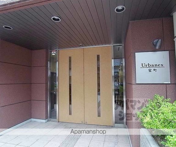 アーバネックス室町の玄関写真