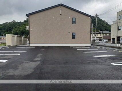 グランデージ[1LDK/46.29m2]の駐車場