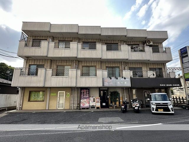 登戸ビルの外観写真
