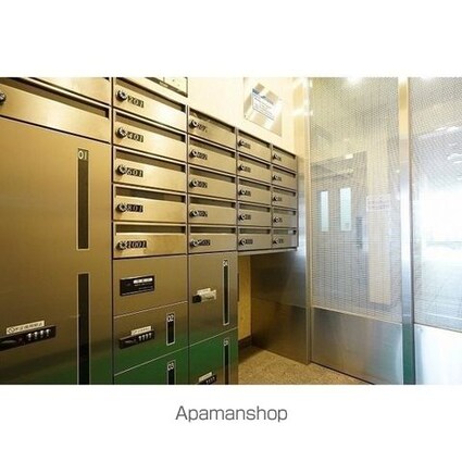 東京都豊島区東池袋２丁目[3LDK/83.92m2]の共用部