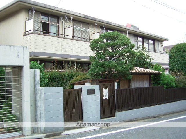 グリーンクォーターの玄関写真
