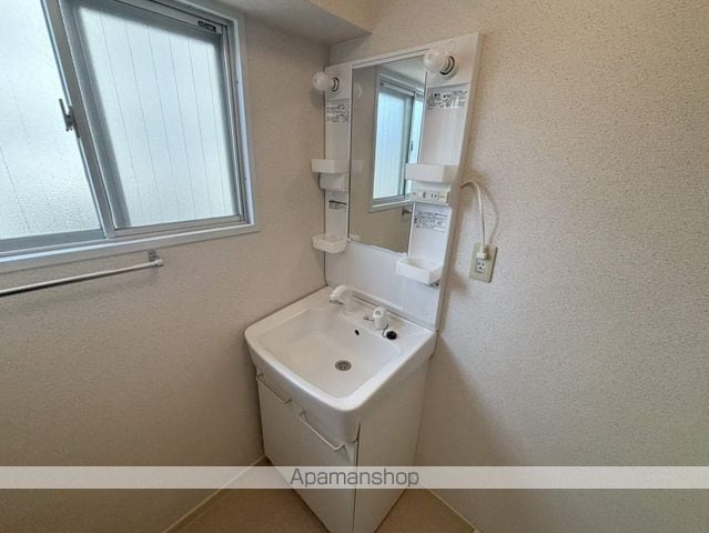 ロイヤルコート上田中の内装写真
