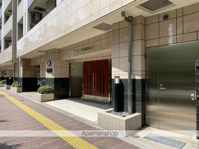 スカイコート後楽園EASTの玄関写真