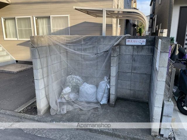 シュロス岸町の外観写真