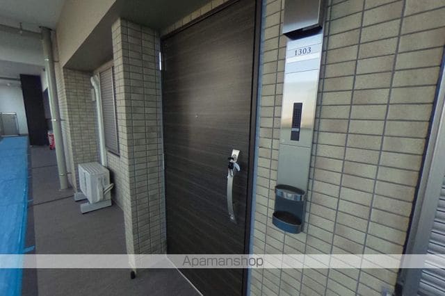 プラウド新潟米山の玄関写真
