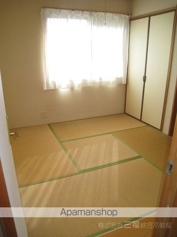 フェニックスコートB棟の内装写真