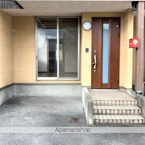 コージーハウス甲西の玄関写真