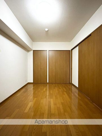 ルガーノ警固の内装写真