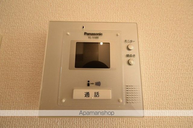 プティ・リヴィエールの内装写真