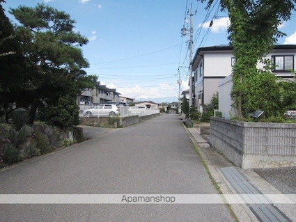 長野県長野市上松４丁目[3DK/51.34m2]の周辺2