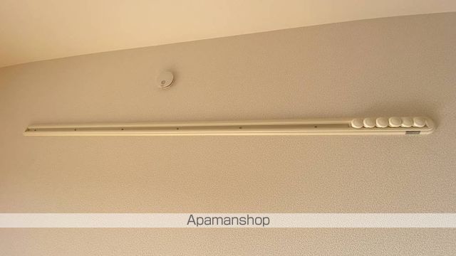 スリーサンズの内装写真