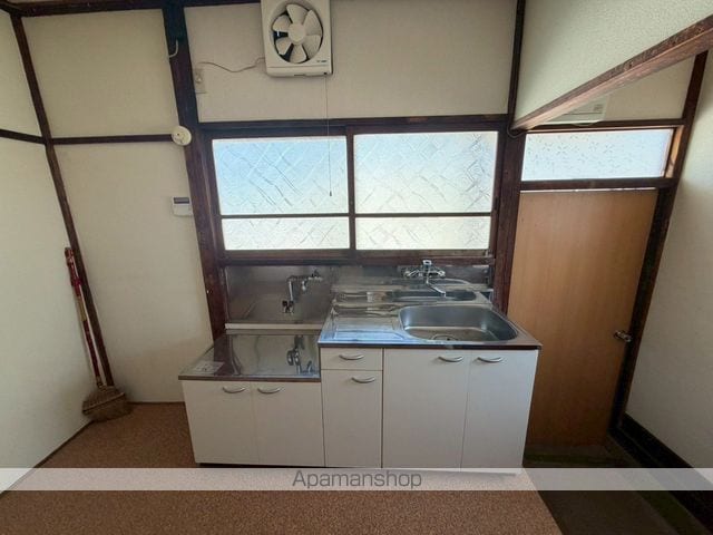 ウエムラカシヤ1号棟の内装写真