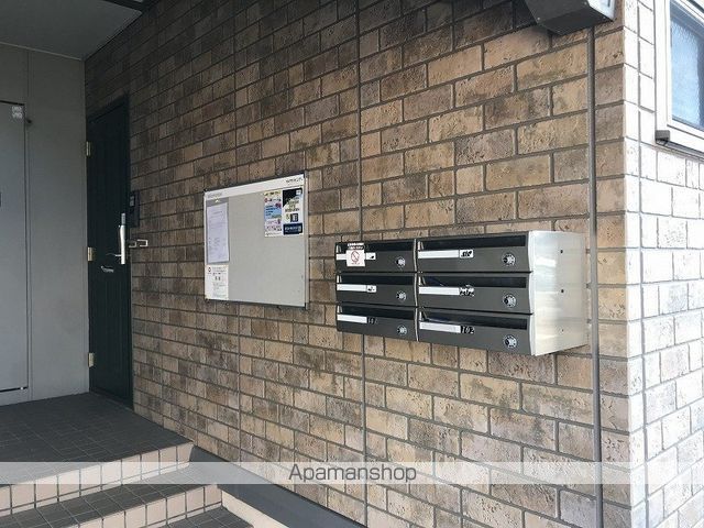 パストラル B棟の玄関写真