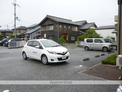 サニースクエア[3DK/54m2]の駐車場1