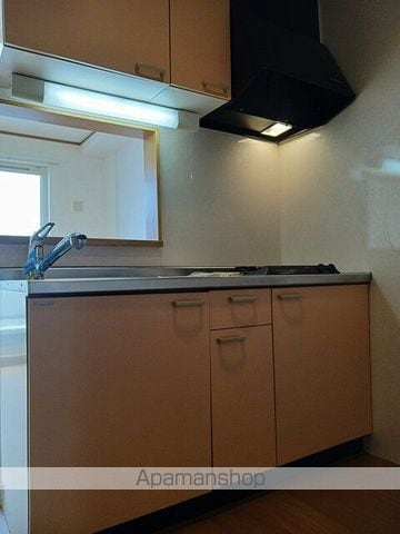 松山市 2階建 築22年の内装写真
