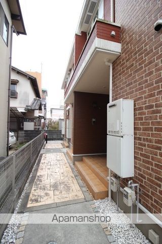 レトワール・ノバの玄関写真