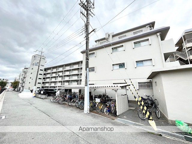 マンション塚口の外観写真