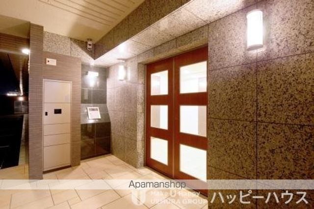 アルテール春日の玄関写真