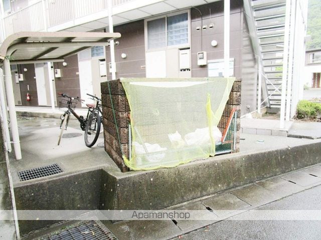 レオパレスカウベルIIの外観写真