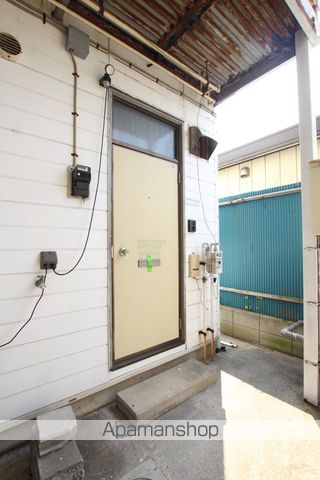 メゾンマリンの玄関写真
