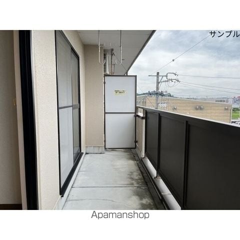 LIMPIA垂木の内装写真