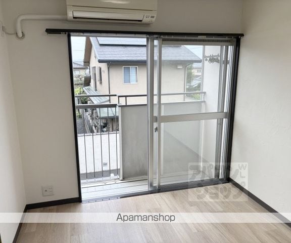 スリーゼ西向日の内装写真