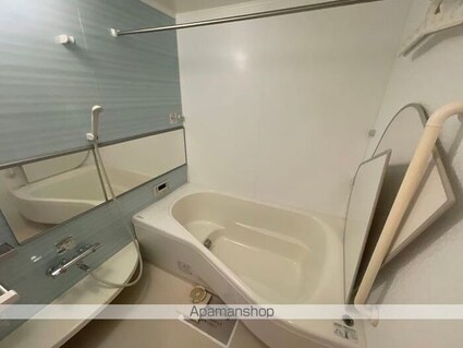 和歌山県和歌山市谷[2LDK/58.07m2]のバス