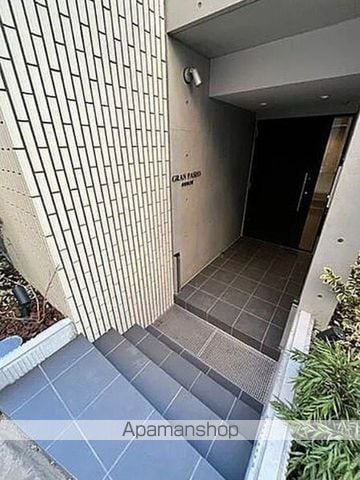 GRAN PASEO市谷仲之町の玄関写真